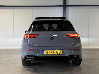 Volkswagen Golf 1.5 eTSI R-Line Pano Virtual Camera IQ Light / 8