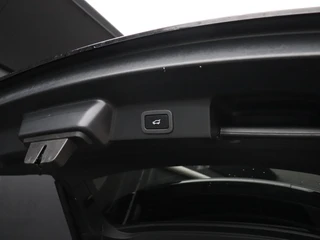 Jaguar F-PACE 2.0 Portfolio AWD 25t / 17