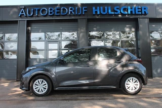 Toyota Yaris 1.5 HYB. ACTIVE Automaat / Camera / Cruise control / Dab radio / Apple carp. / 4
