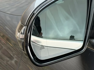 Mercedes-Benz E-Klasse 200 BUSINESS Solution Automaat 19 Inch Trekhaak / 18