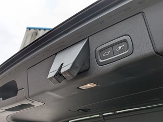 Volvo XC60 2.0 T6 Plug-in hybrid AWD R-Design|Panodak|Memory|Sportstoelen|Keyless-Entry|Facelift 12-2021| / 36