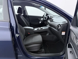 Hyundai Kona EV Comfort 64 kWh - SOH 94,5%  - Airco - Keyless Entry - Apple CarPlay/Android Auto - Achteruitrijcamera - Virena Zekerheidspakket €895,- / 41