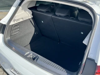 Renault Clio 1.0 TCe 90 Evolution  | Lichtmetaal | Parkeersensoren | Dodehoek | Navigatie | Airco | Cruise Control | Chrome Pakket | Elektrische Ramen | Getint Glas | NL Auto | BTW Auto | Apple CarPlay/Android Auto / 14