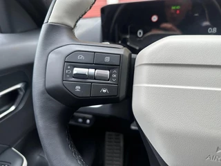 Kia K4 1.0 T-GDi MHEV GT-Line Launch Edition (pano) | Stoel & stuurverwarming | Wireless carplay/android auto | Fabrieksgarantie t/m 6-2036 +3x 1 jaar* | metallic lak | NAP / 13