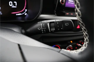Kia Picanto 1.0 DPI DynamicLine  - Achteruitrij camera - Navigatie - Airco - Fabrieksgarantie tot 07-2032 / 23