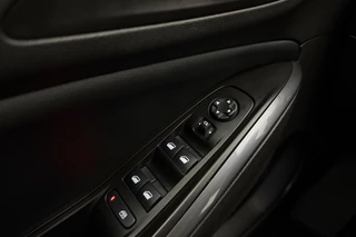 Opel Grandland X 1.2 Turbo 120 Jaar Edition | Apple Carplay/Android Auto | Cruise Control | Lichtmetalen velgen 17'' | Bluetooth | / 17