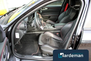 Alfa Romeo Giulia 2.9 V6 Quadrifoglio H/K Driver assist. / 8