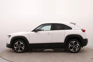 Mazda MX-30 E-SkyActiv R-EV 170 Makoto | Automaat | Adaptive cruise | Stoelverwarming | Head-up display | CarPlay | Camera / 4