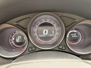 Citroen C4 1.2 PureTech Feel Collection Parkeersensoren Voor en Achter, Navigatie, Bluetooth, trekhaak, Cruise Control / 25