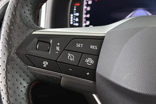 SEAT Ateca 1.5 TSI FR Business Intense Automaat Trekhaak Pano Leder Stoelverwarming / 32