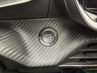 Peugeot e-2008 GT Pack 50 kWh 136PK Automaat Navigatie, Achteruitrijcamera, Keyless, Stoelverwarming, Adaptieve Cruise Control / 25