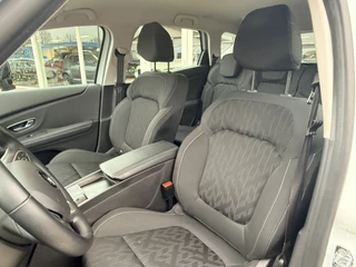 Renault Scénic 1.3 TCe Limited  | Keyless | Navi | Apple / Android | DAB + | PDC v+a | Cruise / 18