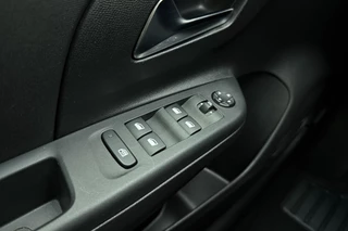 Opel Corsa 1.2 Elegance Automaat | Airco | Navigatie | Cruise control | Trekhaak | Lage km stand / 17