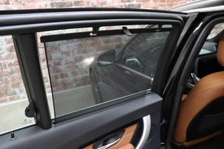 BMW 3 Serie Touring 330i High Executive M Sport Pakket Automaat  / Navigatie Professional / Panoramadak / Leder  / Trekhaak / Parkeersensoren voor+achter / Comfort Acces / Head-Up Display / Stoelverwarming / Achteruitrijcamera / Hifi / 19 Inch / Chrome Line / 34