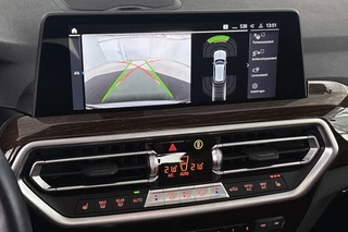 BMW X3 xDrive30e Panoramadak Merino Leder Apple CarPlay Achteruitrijcamera / 18