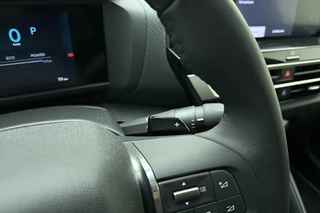 Citroen C4 1.2 Hybrid 145pk Collection Verwarmde Voorruit l Stoelverwarming l Full-LED l TomTom Navigatie l Wireless Apple Carplay & Android Auto l Camera l Parkeersensoren l Lichtmetalen Velgen l Climate Control l Adaptive Cruise Control / 21