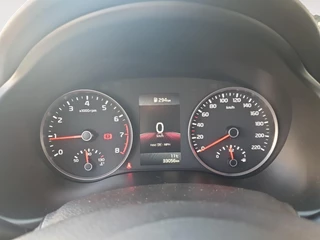 Kia Stonic 1.0T DynamicLine | Camera | Climate control | Apple Carplay / Android Auto | Cruise control | Parkeersensoren achter | Lichtmetalen velgen 16inch | / 23