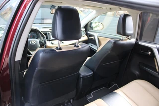 Toyota RAV4 2.5 HYBRID AWD EXECUTIVE Trekhaak / Leder / Schuif/kantel dak / A. klep elctr. / 26