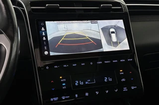 Hyundai Tucson 1.6 T-GDI PHEV Premium Sky 4WD Pano Leder Stoelventilatie Stuur/Stoelverwarming Krell / 17