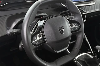 Peugeot 208 1.2 PureTech 75 Active / 12