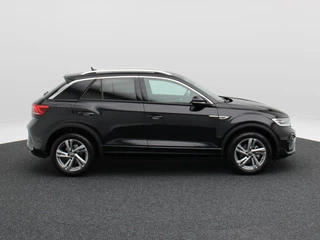 Volkswagen T-Roc 1.5 TSi 150 Pk Automaat R-Line Business | Trekhaak | Stoelverwarming | Camera | Adaptive Cruise | Carplay | Navigatie | 17 Inch | 20.604 Km !! / 9