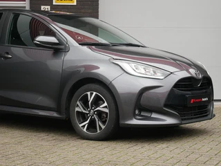 Toyota Yaris 1.5 Hybrid Dynamic Dealer onderhouden| ACC / 27