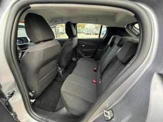 Peugeot 208 1.2 PureTech Blue Lease Active vol opties BTW incl. / 17