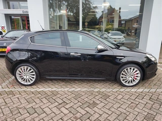 Alfa Romeo Giulietta 1.4 T SPORTIVA AUTOMAAT  Cruise Control | Clima | Parkeersensoren / 7