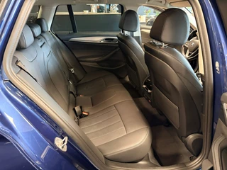 BMW 5-serie Touring 530e Business Edition Plus / trekhaak / Leder / pdc / 360 camera/cruise Adaptive / 17