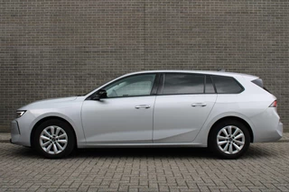 Opel Astra Sports Tourer 1.2 Level 2 Keyless Start, Cruise en Climate Control, Parkeersensoren Voor en Achter, Navigatie / 4