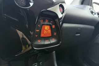 Peugeot 108 1.0 e-VTi Allure | Apple carplay/Android auto | Navigatie via APP. | Airco | Lichtmetalen velgen 15'' | / 24