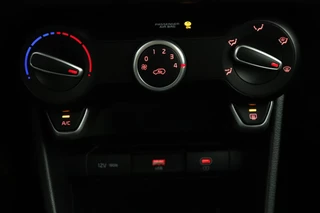 Kia Picanto 1.0 DPI DynamicLine  Airco - Apple Carplay/Android Auto - Cruise Control - Navigatie - Achteruitrijcamera - Fabrieksgarantie tot 02-2032 / 26