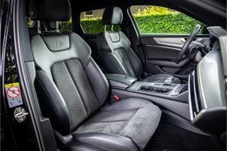 Audi A6 Avant 55 TFSI e Quattro S Line  Full Black Matrix Led Panorama 21" ACC Trekhaak / 12