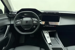 Peugeot 308 1.2 Hybrid 145 e-DCS6 Allure AGR l Stoelverwarming l 360 Camera l PDC l Wireless Apple Carplay & Android Auto l Navigatie l Draadloze Telefoonlader l Lichtmetalen Velgen l LED l Adaptive Cruise Control / 18