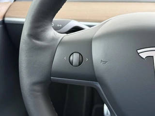 Tesla Model Y Performance AWD 75 kWh SOH 94% | AFN. TREKHAAK | 21 INCH TURBINE VELGEN | TESLA GARANTIE T/M 01-2028 OF 80.000 KM | ACCU & AANDRIJFLIJN GARANTIE T/M 01-2032 OF 192.000 KM | ALL IN RIJKLAAR PRIJS | / 32