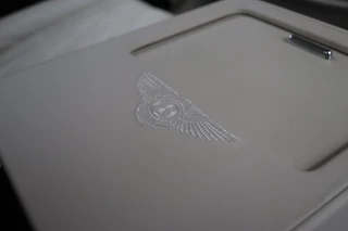 Bentley Flying Spur 6.0 W12 | LEDER | SCHUIFDAK | KERAMISCH | NAIM SOUNDSYSTEM | ENTERTAINMENT ACHTERIN | STOELVERKOELING/VERWARMING | MASSAGE | CAMERA | AIRCO | CRUISE | NAVI | / 45