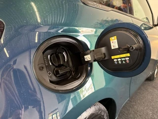 Fiat 500 E Icon 42 kWh | CRUISE | CAMERA | CARPLAY | CLIMATE / 21
