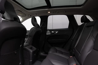 Volvo XC60 T8 Plug-in hybrid AWD Ultra Dark Snel Leverbaar! Te bestellen! / 16