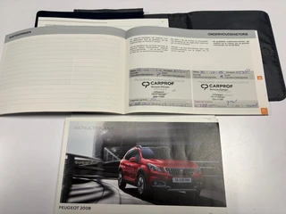 Peugeot 2008 1.2 Puretech Blue Lion Automaat ''Trekhaak - PDC - Navi '' / 29