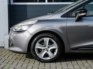 Renault Clio Estate 0.9 TCe Dynamique Navi | Climate control | Cruise control | PDC / 17