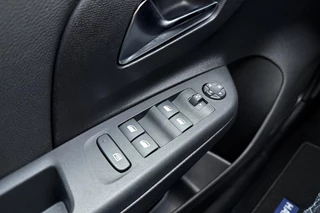 Opel Corsa 1.2 Turbo Hybrid GS 110 PK Automaat | Navigatie via Carplay | Camera | Parkeersensoren voor en achter | Lichtmetalen velgen / 18