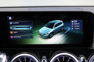 Mercedes GLB 200 d AMG Line / Keyless-Go / Winter-Paket / Multibeam LED / Camera / 10