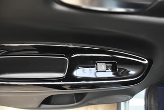 Honda Jazz 1.5 i-MMD 109pk Hybrid CVT Elegance / 18