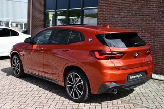 BMW X2 xDrive25e M-Sport  | Pano | HUD | Sunset orange | 19 inch | Camera / 50