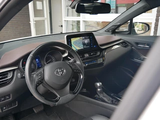 Toyota C-HR 1.8 Hybrid Executive JBL Audio| Leder| ACC| Dealer onderhouden / 15