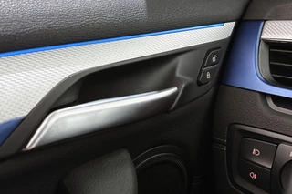 BMW X1 xDrive25e M Sport Sportstoelen Stoelverwarming Apple CarPlay LED / 43