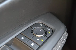 Lexus LBX 1.5 2WD / 25