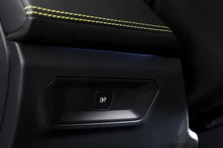 Lynk & Co 01 1.5 PHEV 276 PK More | S/K-panodak | Dig. Cockpit | Stoel-+Stuurverw. | 360 Camera | Adapt. Cruise | Memory | Elek. klep | LM 20" | 5359 / 74