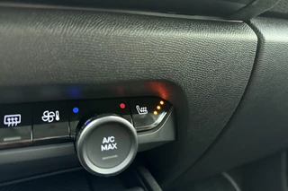 Citroen C4 1.2 Hybrid 145pk Collection Verwarmde Voorruit l Stoelverwarming l Full-LED l TomTom Navigatie l Wireless Apple Carplay & Android Auto l Camera l Parkeersensoren l Lichtmetalen Velgen l Climate Control l Adaptive Cruise Control / 29