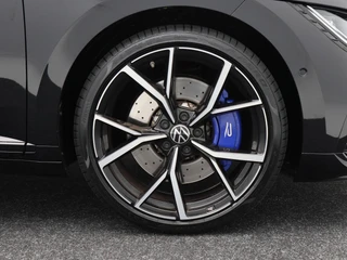 Volkswagen Arteon Shooting Brake 2.0 TSi 320 Pk R 4Motion | Stoel/Stuurverwarming | Memory | Head UP | Harman/Kardon | Panoramadak | Trekhaak | 20 Inch | 53.014 Km !! / 15